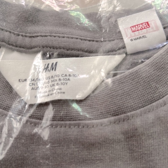 H&M-Marvel-Black Panther-Loose Fit Short Sleeve T Shirt-NWT-Sealed  Pkg-Sz 8-10 - Picture 4 of 4